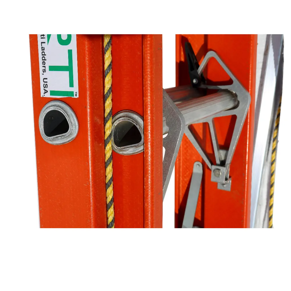 Liberti Fiberglass Extension Ladder (7.62 m)