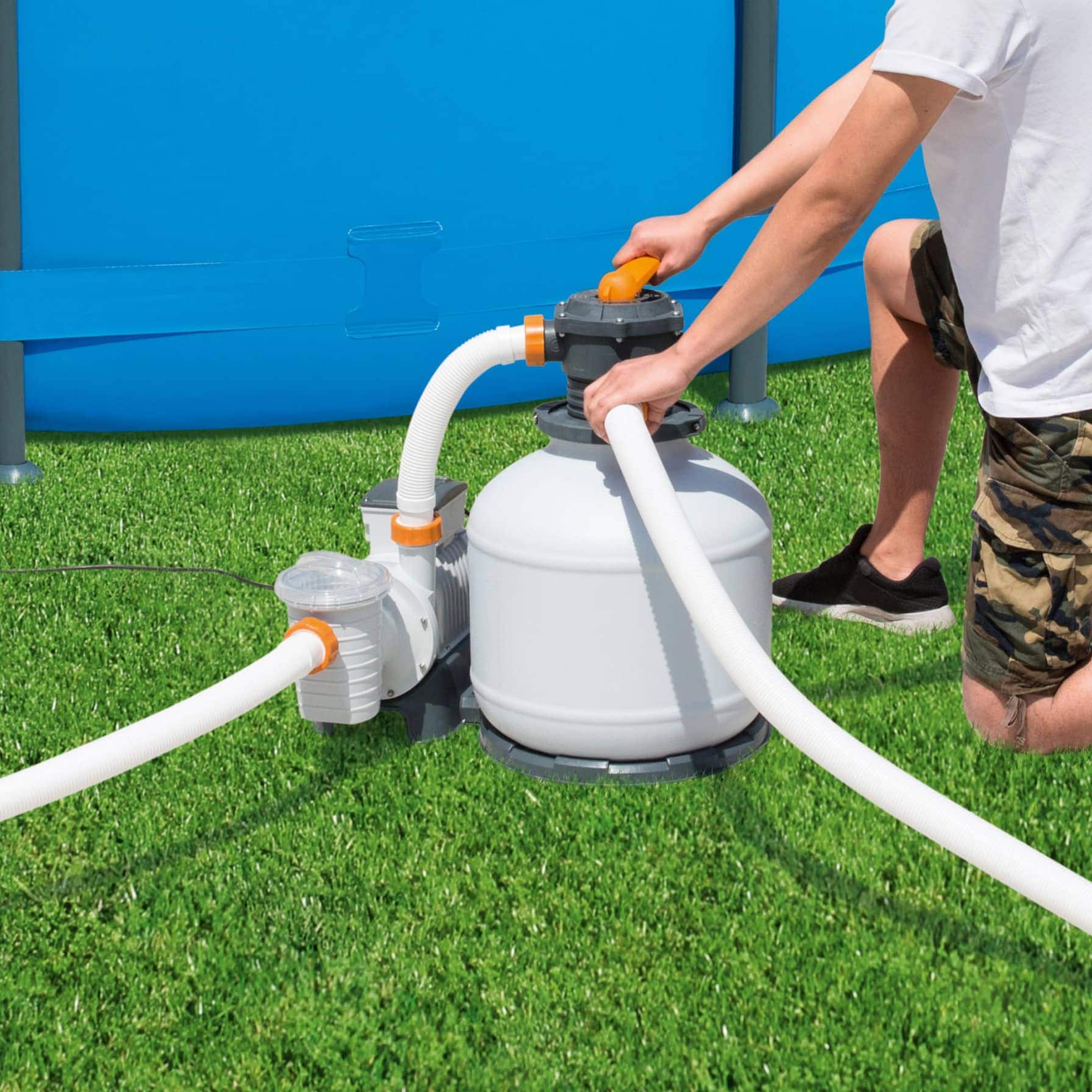 Bestway Flowclear Sand Filter System W/ Timer (9842 L)