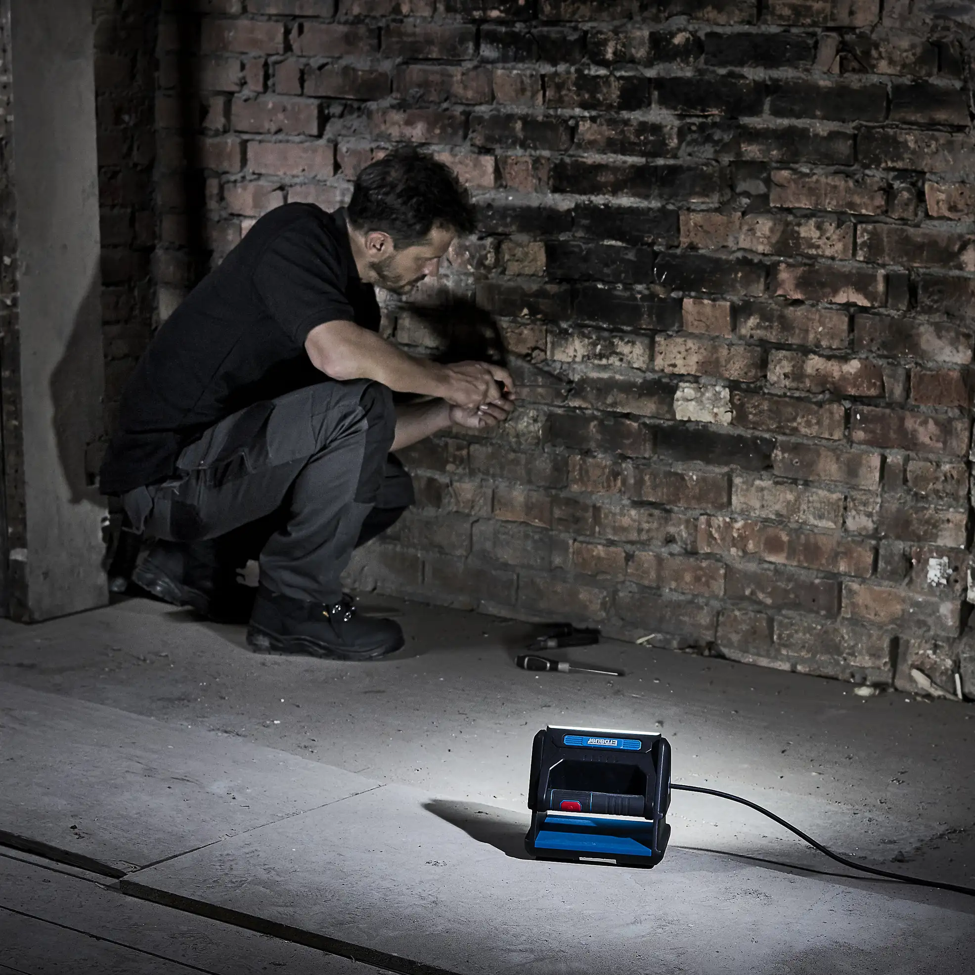 Erbauer Water Resistant Corded LED Work Light (2000 lm, 20 W)