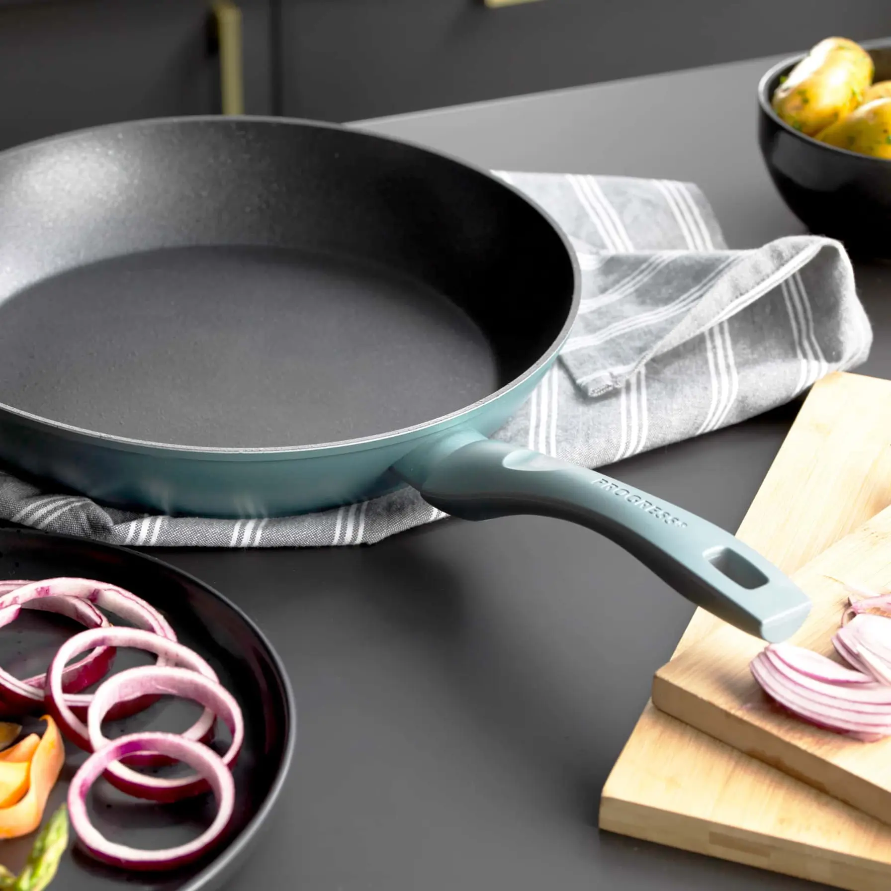 Progress Shimmer Collection Aluminum Fry Pan (30 cm)