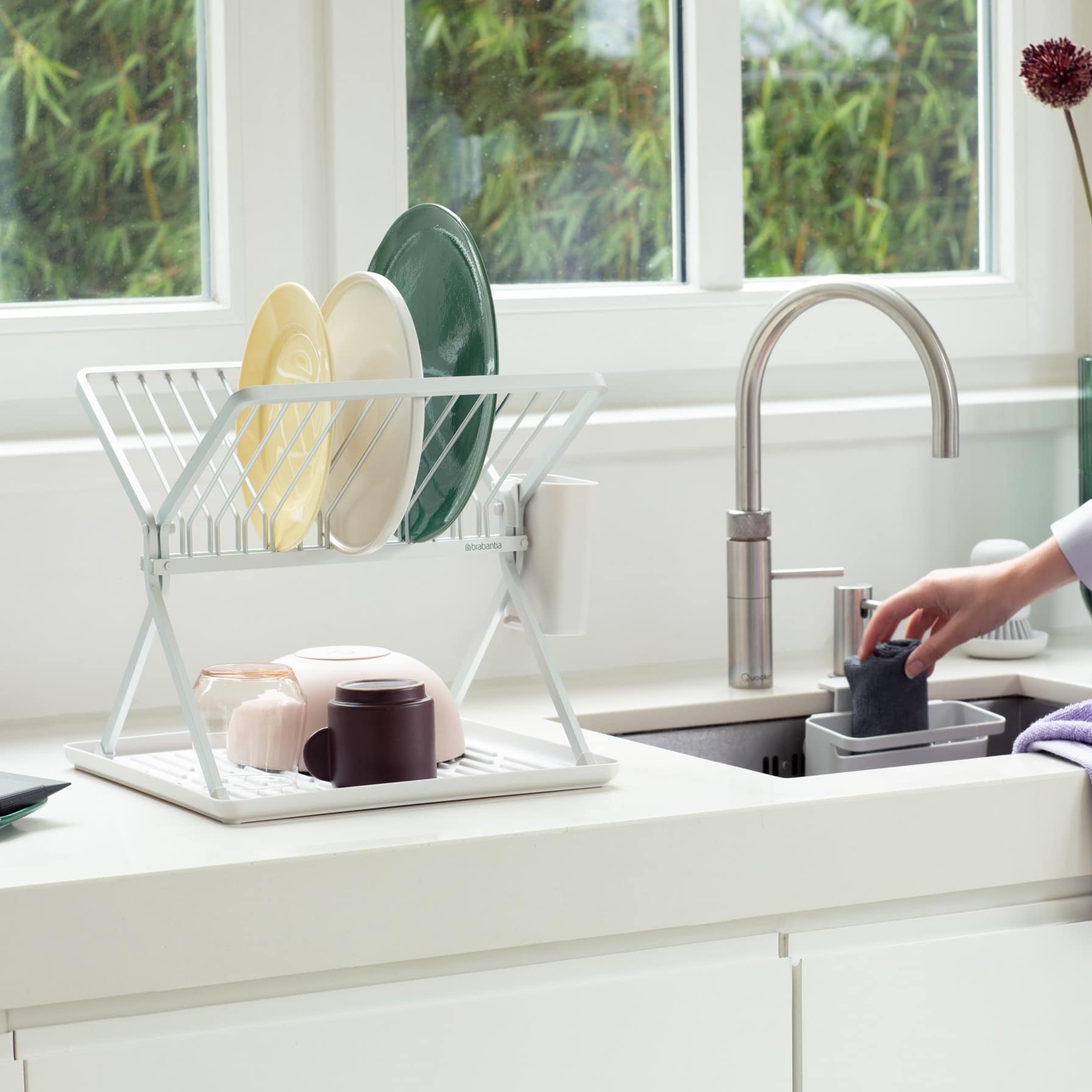 Brabantia SinkSide Aluminum & Plastic Foldable Dish Drying Rack (33 x 37 x 31.5 cm, Light Gray)