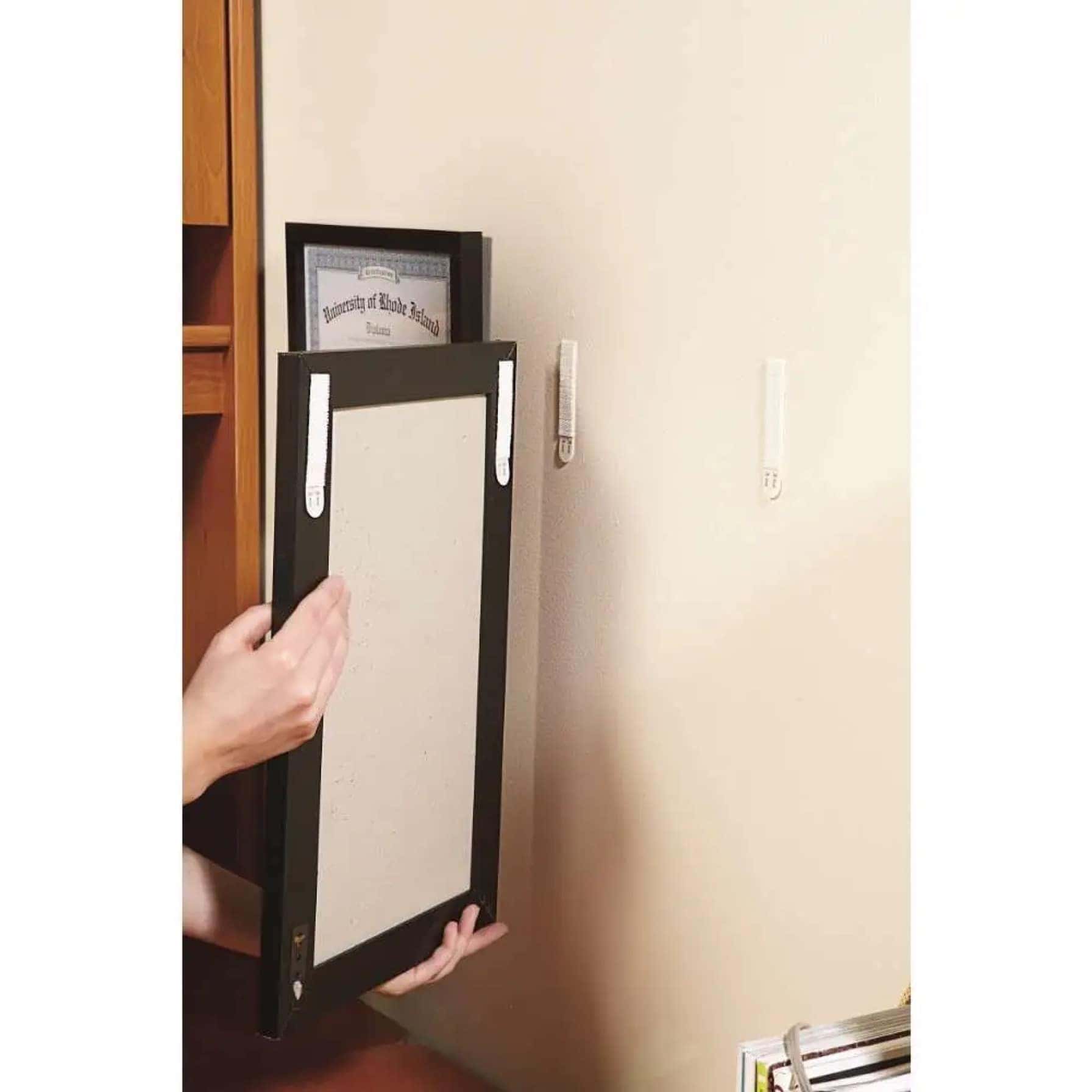 3M Command Picture & Frame Hanging Strips (Pack of 4, Large)