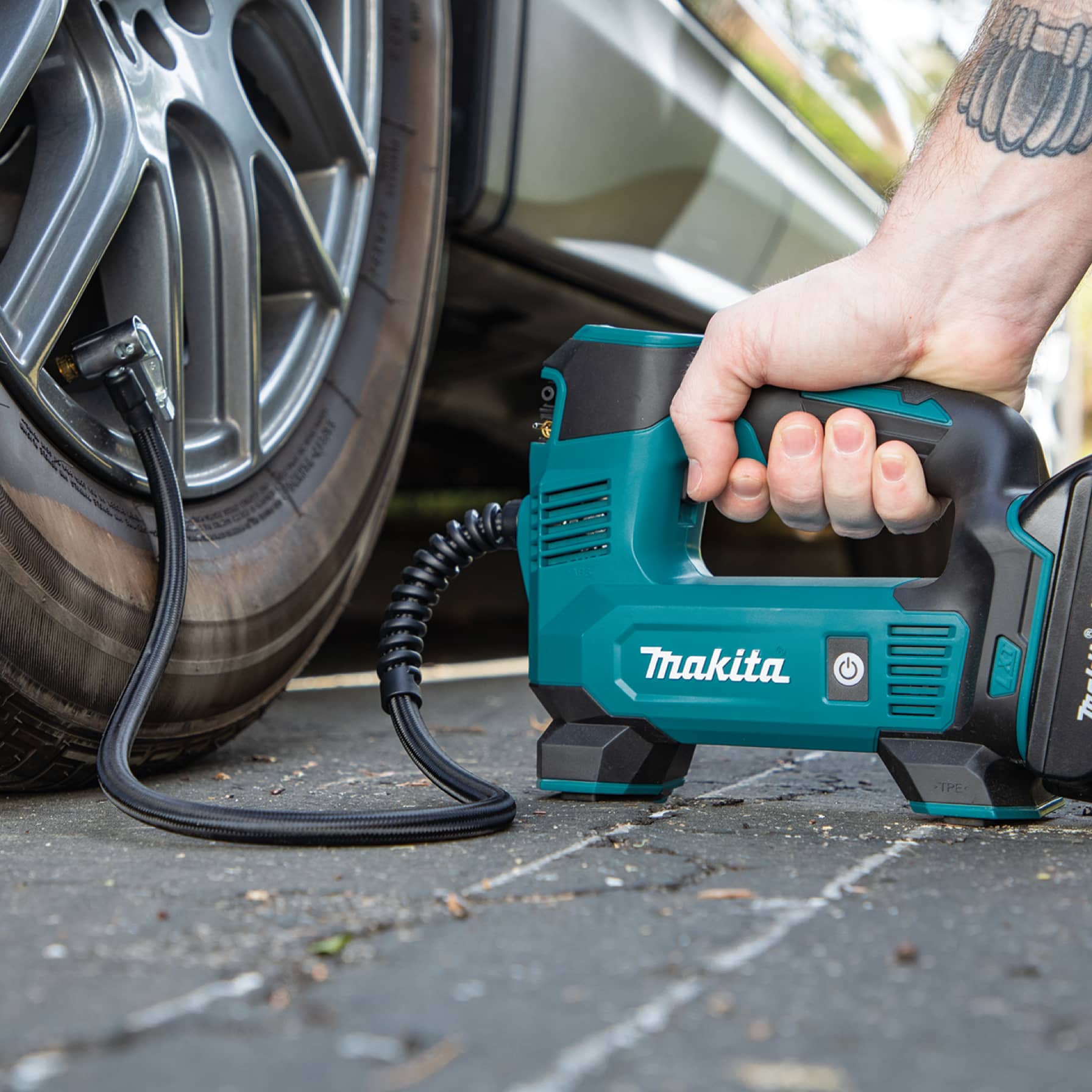 Makita 18V LXT Cordless Inflator, DMP180ZX