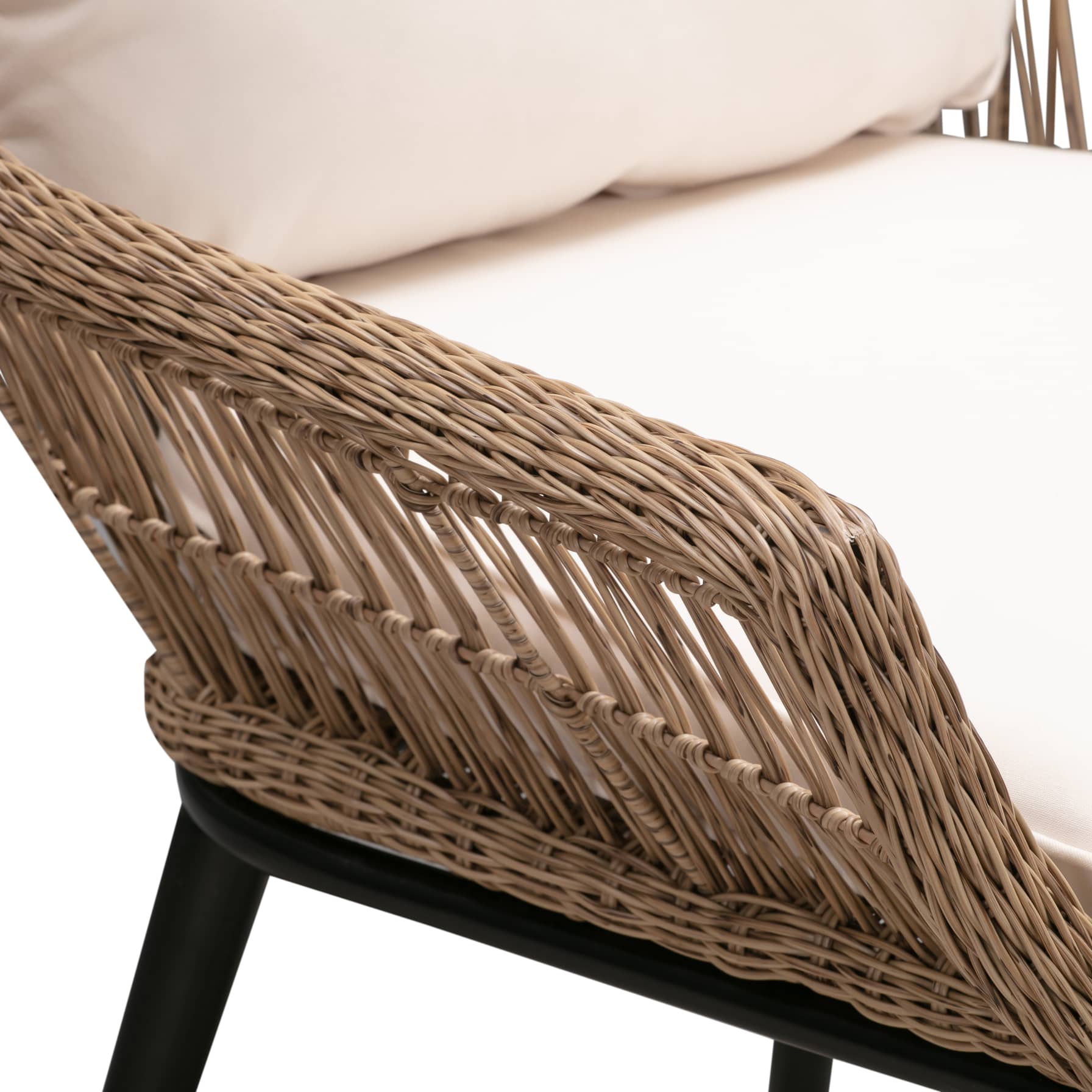 Cocoon Bistro Open Weave Chair W/Cushions Generic, VS-MFC05 (102 x 86 x 118 cm)