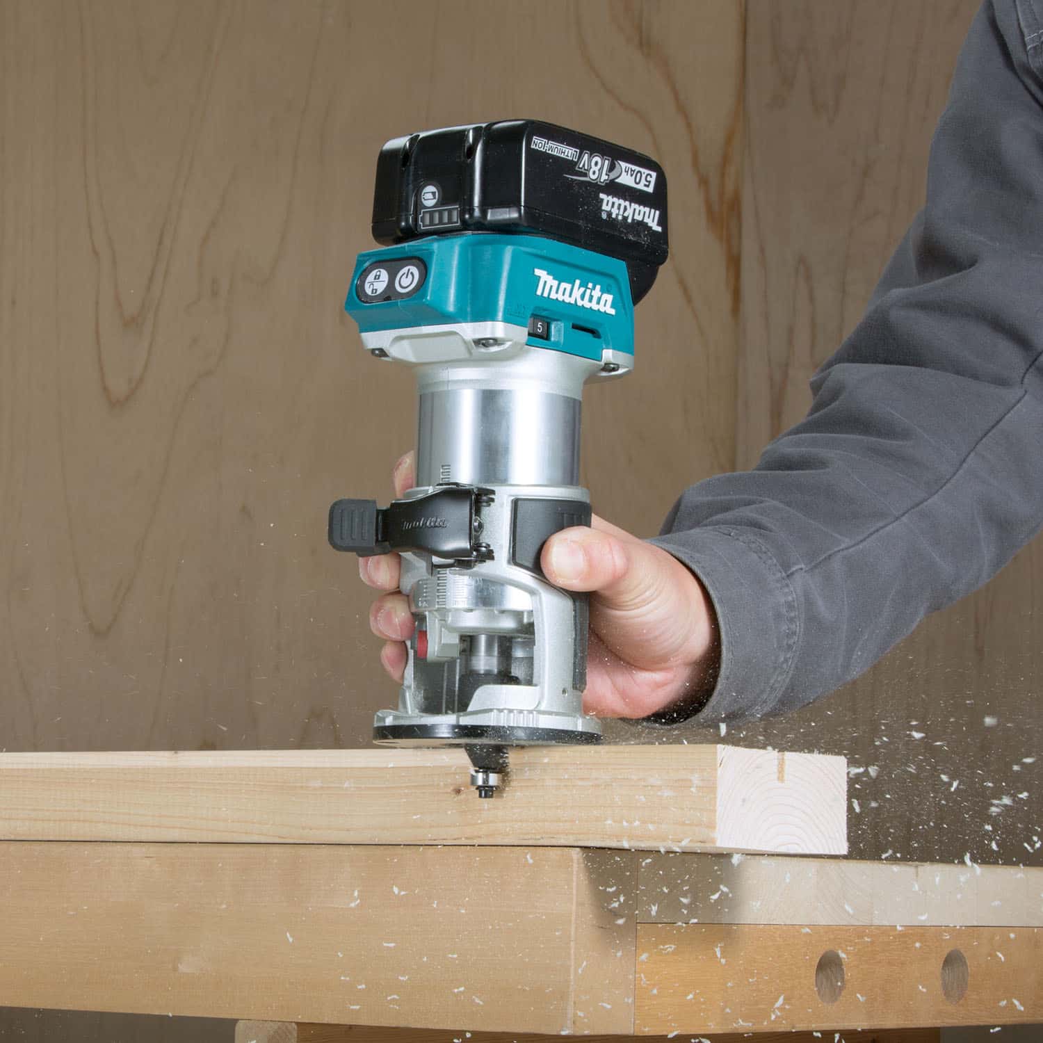 Makita Cordless Router, DRT50Z (18 V, Battery & Charger Sold Separately)