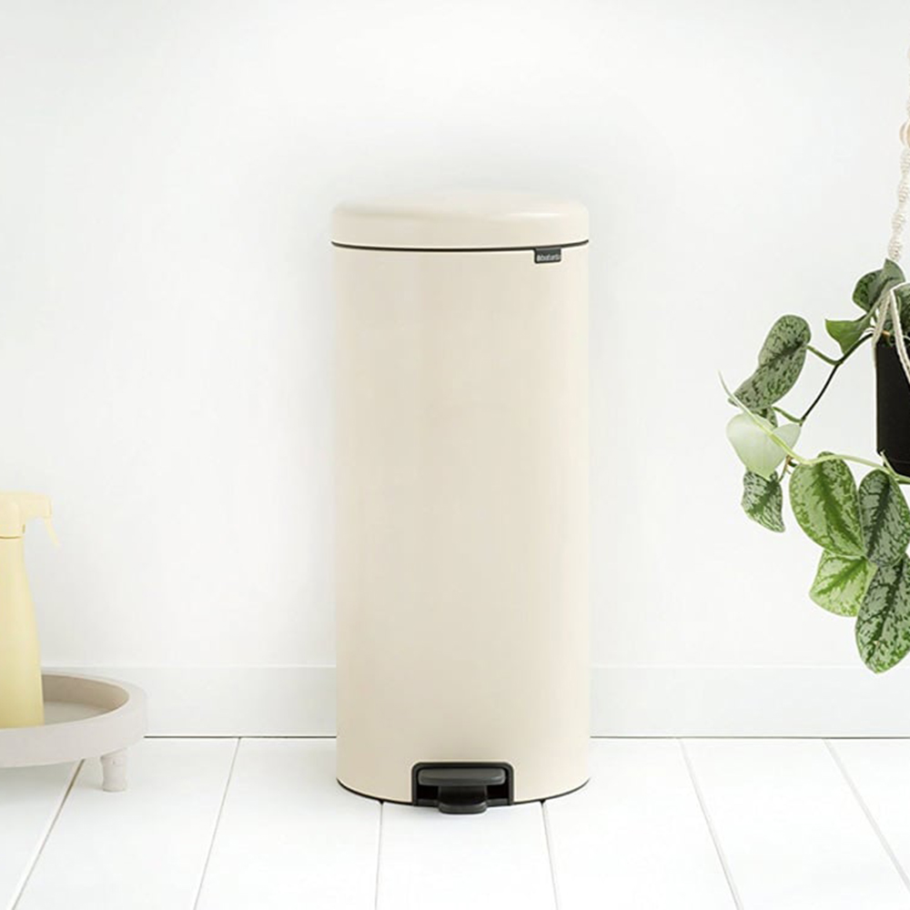 Brabantia NewIcon Pedal Bin (30 L, Soft Beige)
