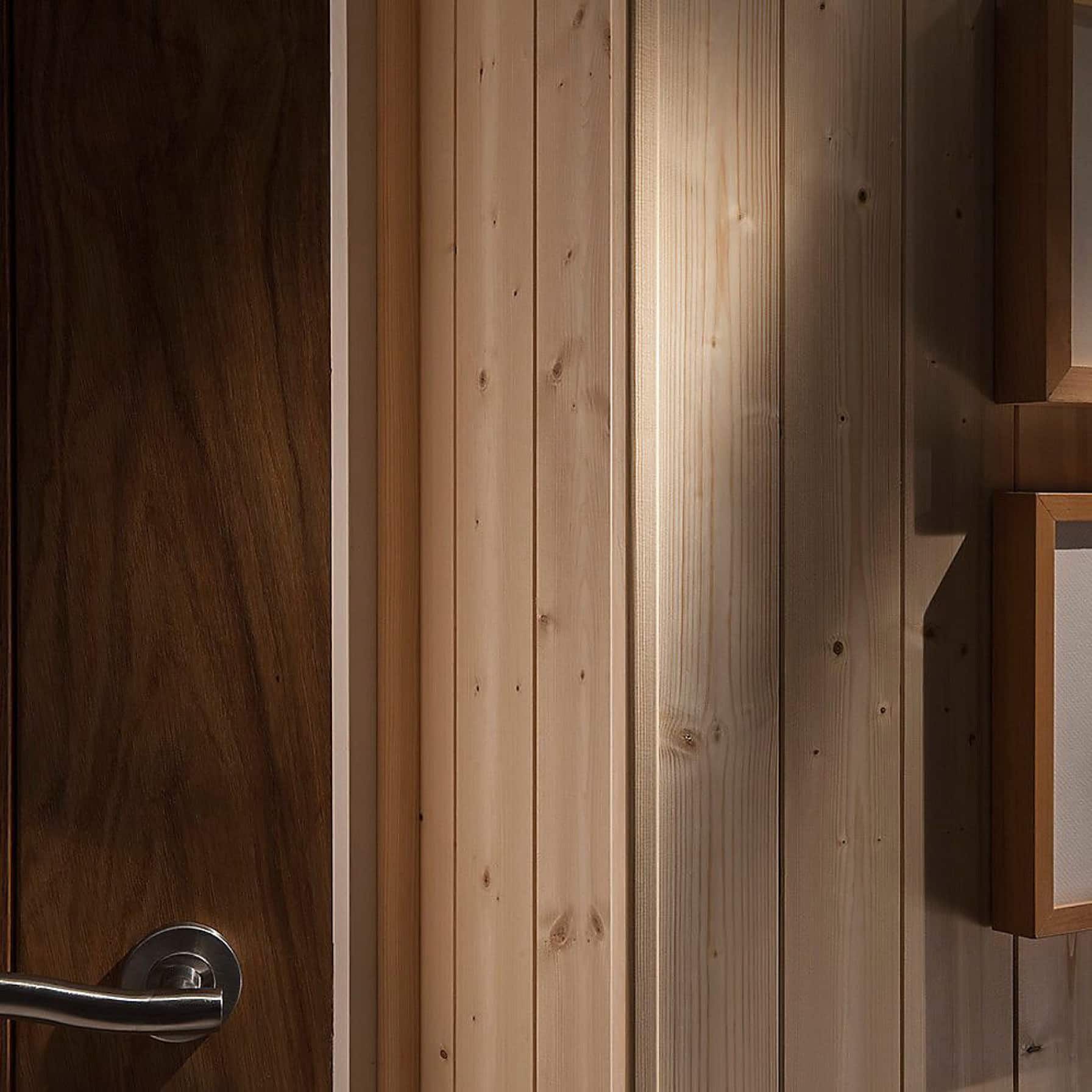 Pine Angled-Edge Moulding (27 x 27 x 2400 mm)