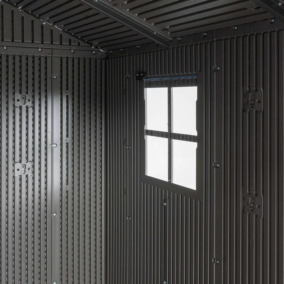 Lifetime Outdoor Storage Shed (214 x 214 x 227 cm)