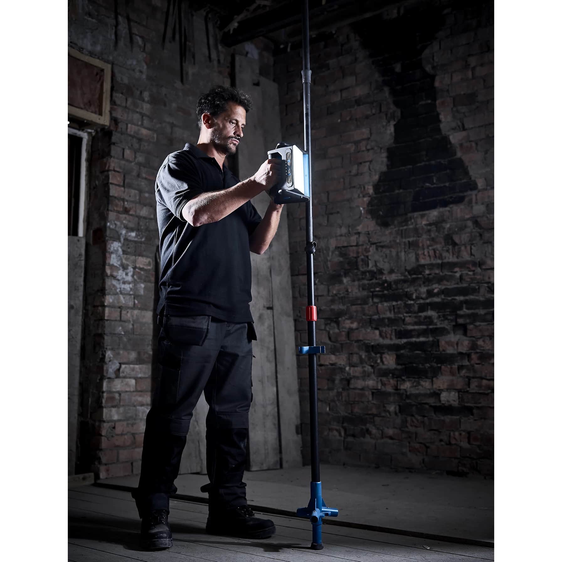 Erbauer LEWO ABS Aluminum Tripod W/2 Clips 