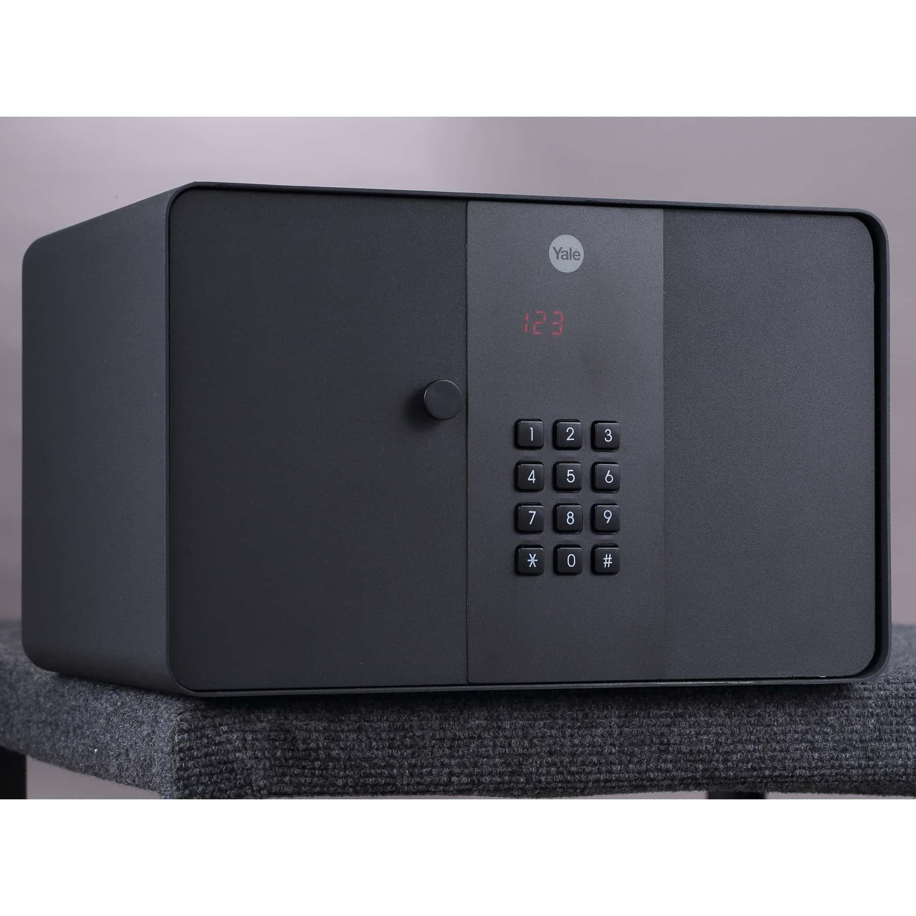 Yale Elegant Series Digital Safe (9.2 L)