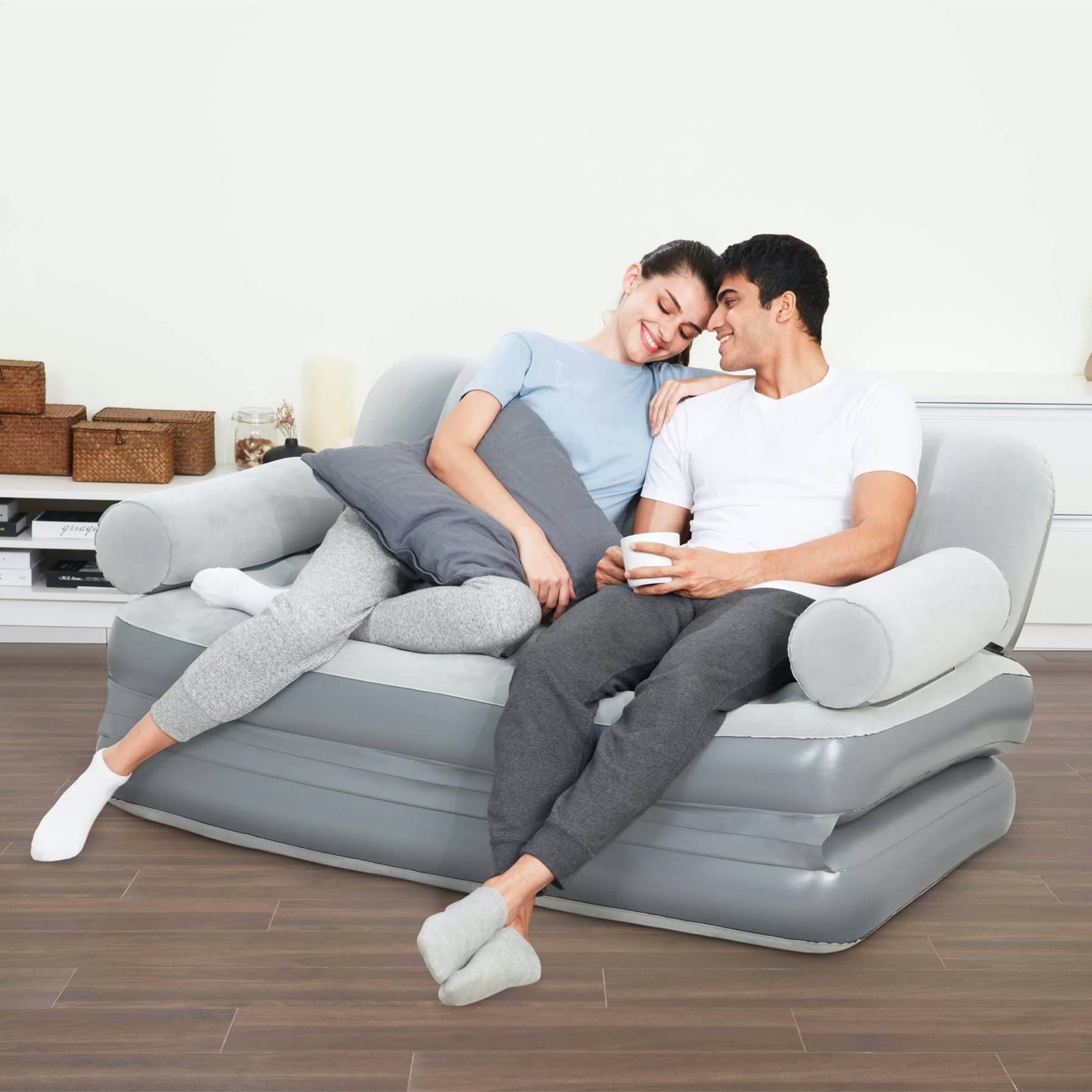 Bestway 2-Person Inflatable Air Couch W/Pump & Bag (152 x 188 x 64 cm)