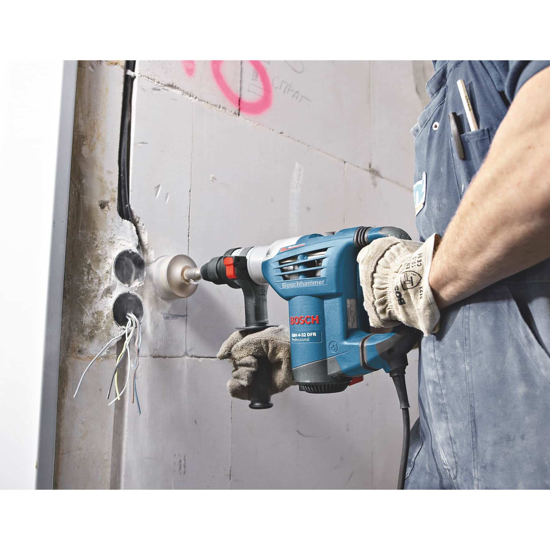 Bosch Professional Rotary Hammer W/ SDS Plus, GBH 4-32 DFR (900 W)