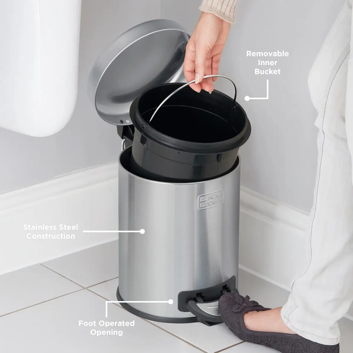 Black+Decker Dome Lid Pedal Bin (24.5 x 24.5 x 32 cm, 5 L, Stainless Steel)