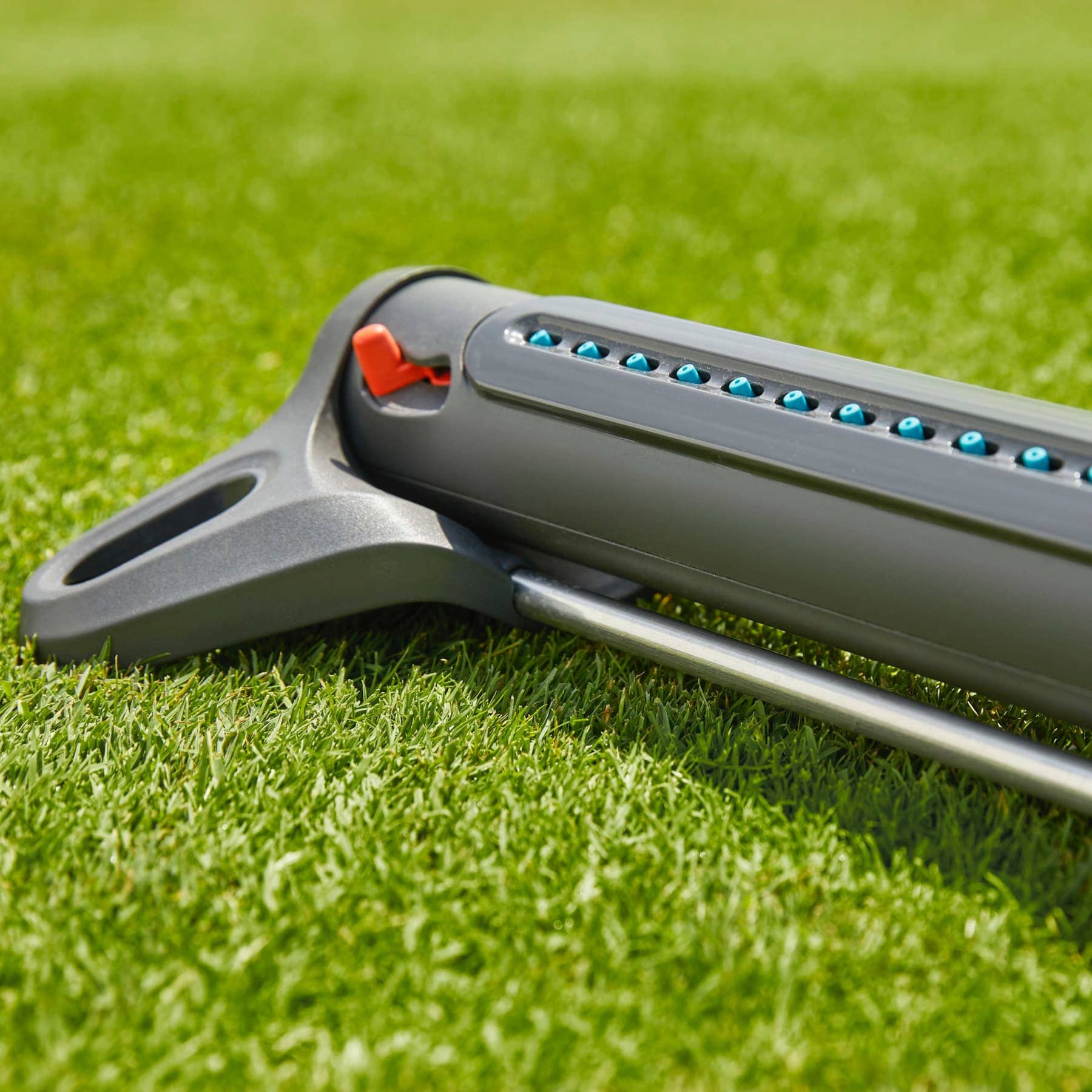 Gardena AquaZoom M Oscillating Sprinkler 