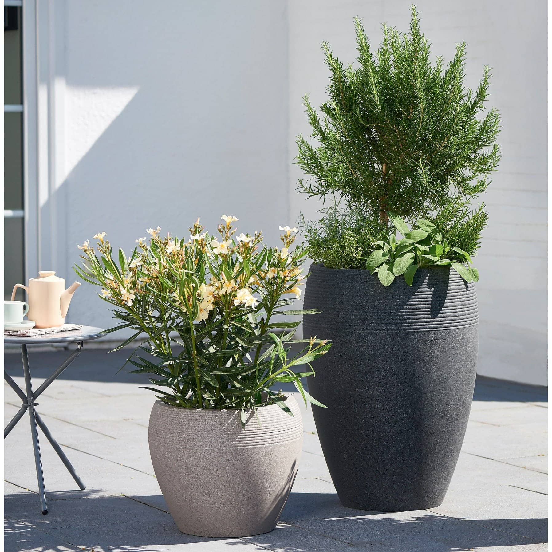 Scheurich Lineo Plastic Planter (40 cm) 