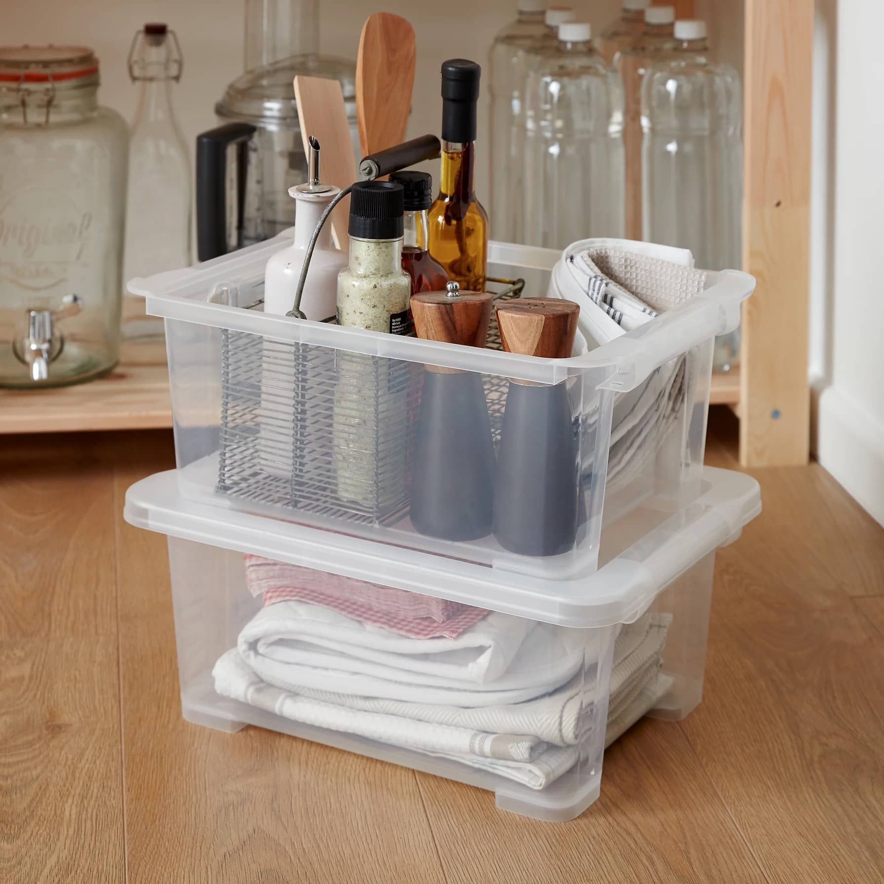 Form Kaze Plastic Storage Box (387 x 158 x 279 mm, 10 L)