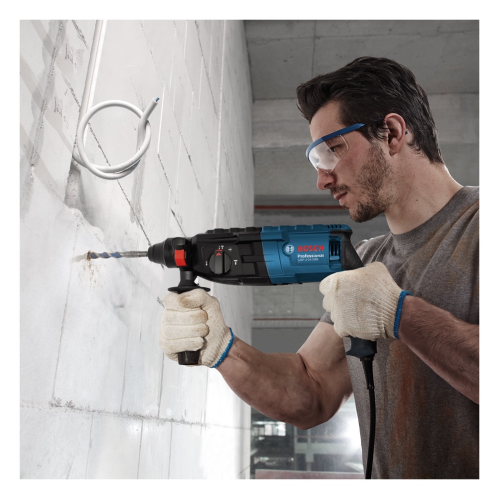 Bosch PRO GBH 2-24 DRE Rotary Hammer Drill W/SDS Plus Holder (790 W)