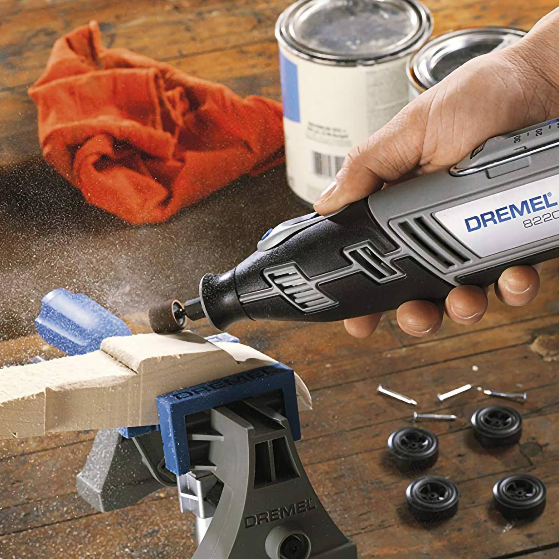 Dremel 8220 Cordlesss Rotary Tool (12 V)