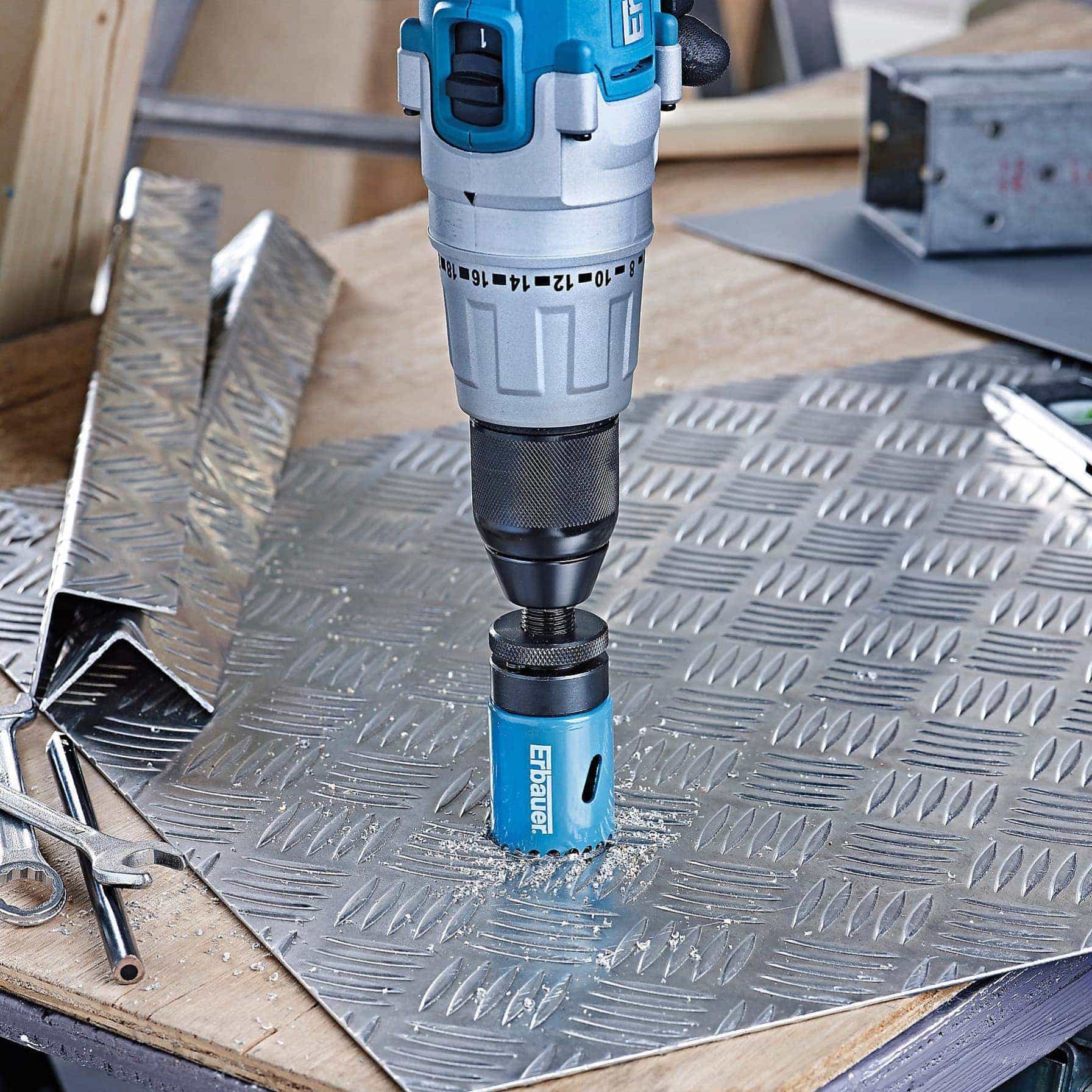 Erbauer Bi-Metal Holesaw (4 cm)