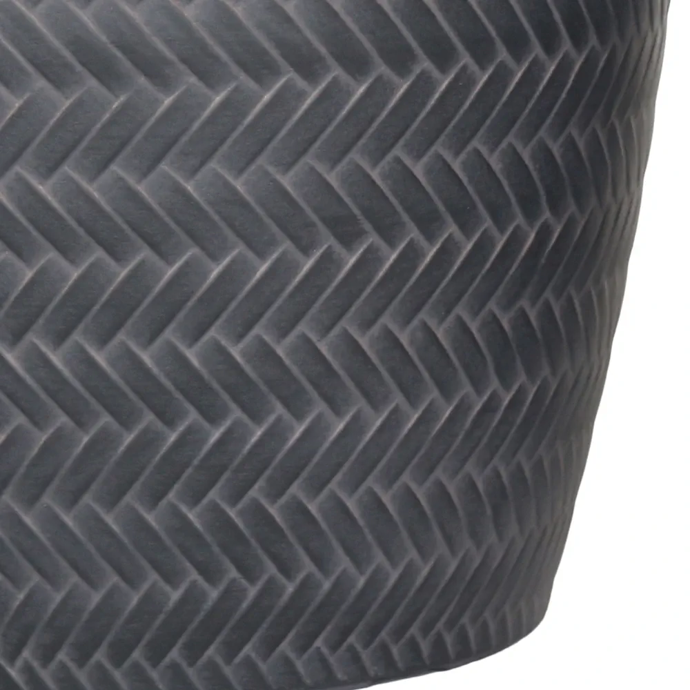 Verve Rattan Effect Oval Plastic Pot (18 cm, Black)