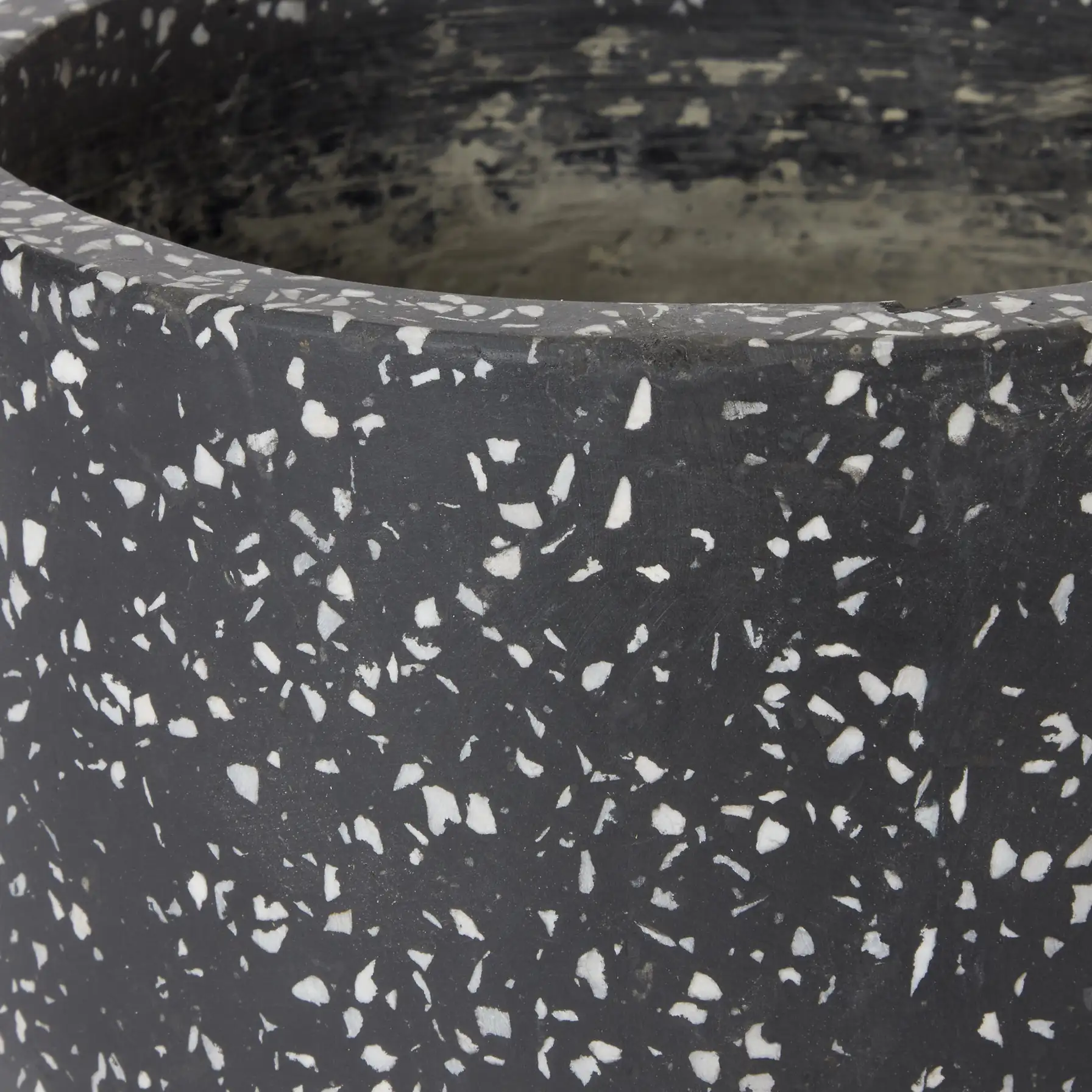Speckled Terrazzo Plant Pot (21.2 x 16.5 cm, Charcoal)