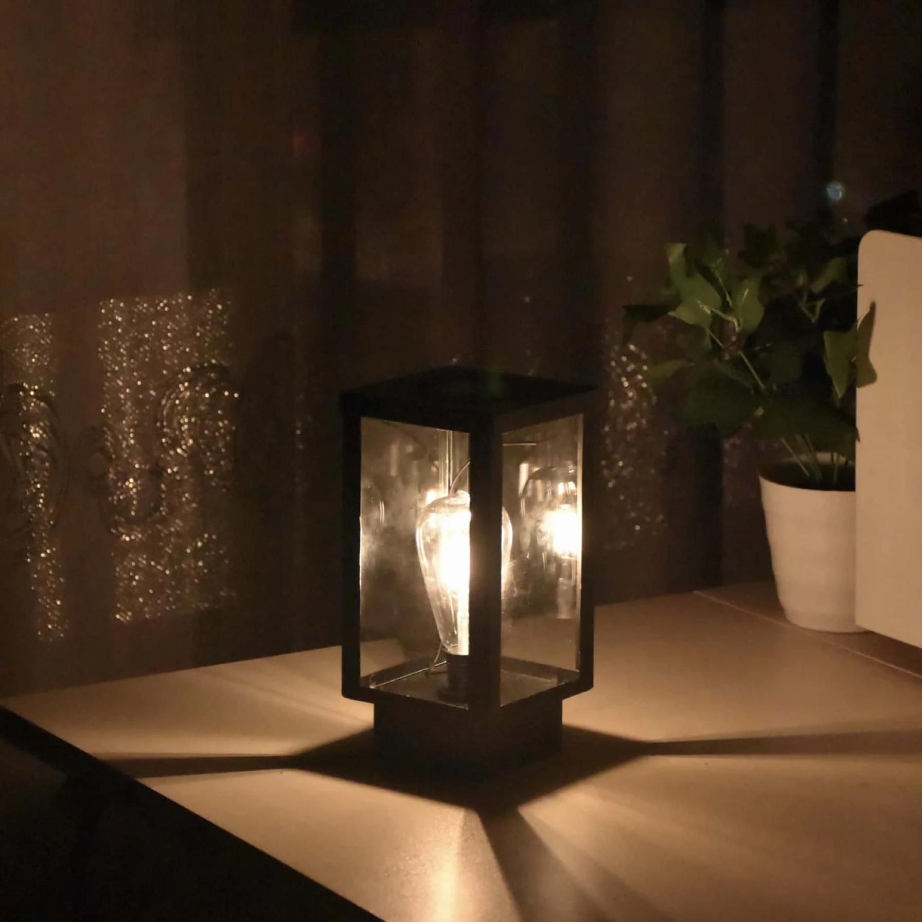Upright Rechargeable Solar Lantern (12 x 12 x 25 cm)