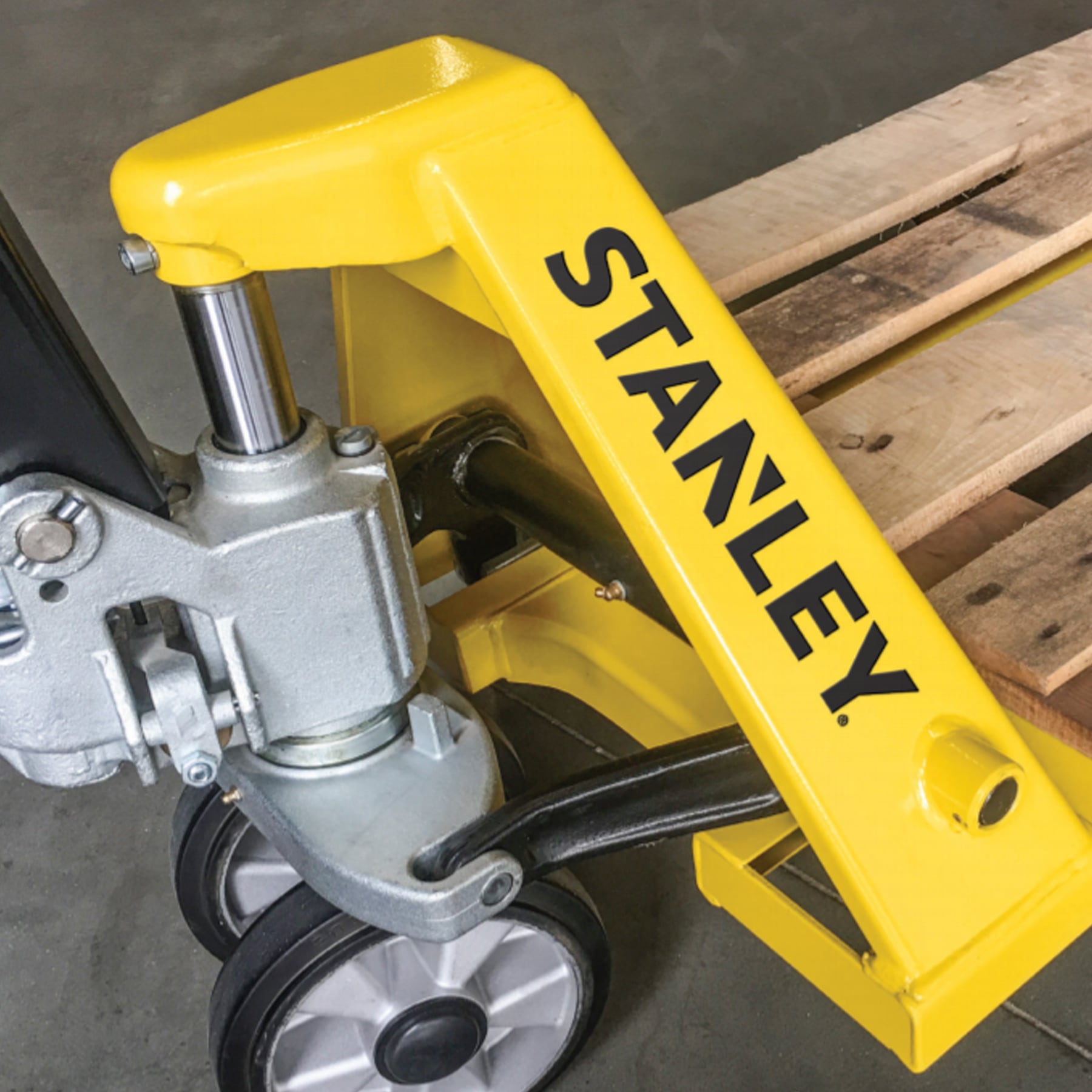 Stanley Professional Pallet Truck, SXWTC-CPT-25 (2.5 tons)
